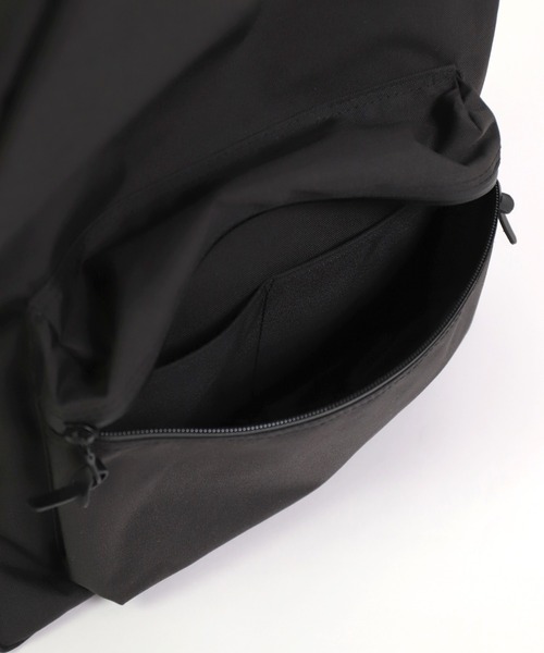 STANDARD SUPPLY（スタンダードサプライ）の「[ STANDARD SUPPLY ] MATTE COMMUTE DAYPACK / コミュートデイパック（バックパック/リュック・メンズ・ブラック・FREE）」の19枚目の写真
