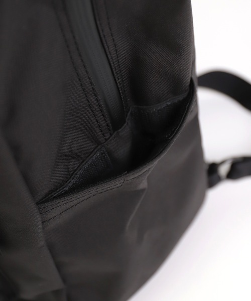 STANDARD SUPPLY（スタンダードサプライ）の「[ STANDARD SUPPLY ] MATTE COMMUTE DAYPACK / コミュートデイパック（バックパック/リュック・メンズ・ブラック・FREE）」の11枚目の写真