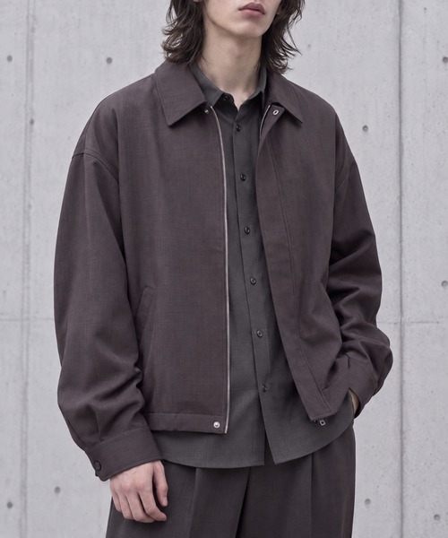 LIGNEL（リグネル）の「【LIGNEL】ハイツイストツイル ドライタッチ クロップド ジップアップブルゾン＜UVカット・イージーケア＞（ブルゾン・メンズ・ブラック/モカ/グレー・M/L）」の2枚目の写真