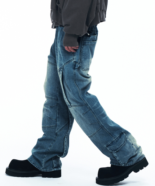 RSSC(アールエスエスシー)の「CUTLINE WASHED FLARE PANTS - DENIM(デニムパンツ・レディース・その他・1/2)」の2枚目の写真