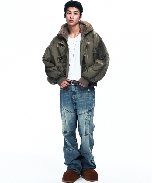 RSSC(アールエスエスシー)の「CUTLINE WASHED FLARE PANTS - DENIM(デニムパンツ・レディース・その他・1/2)」の5枚目の写真