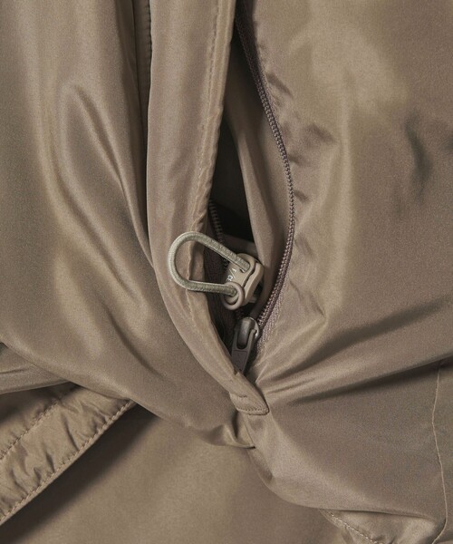 F/CE. (エフシーイー)の「<F/CE. × Steven Alan> LIGHT PADDED ZIP PARKA/ブルゾン(ブルゾン・メンズ・モカ/ブラック・L/M)」の5枚目の写真