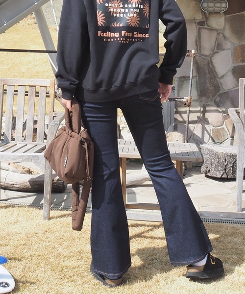 BILLABONG(ビラボン)の「BILLABONG ウィメンズ FLARE LEGS DENIM デニムパンツ 【2026年秋冬モデル】/ビラボンフレアデニム(デニムパンツ・レディース・ブラック/インディゴブルー/ブルー・SMALL/MEDIUM)」の2枚目の写真