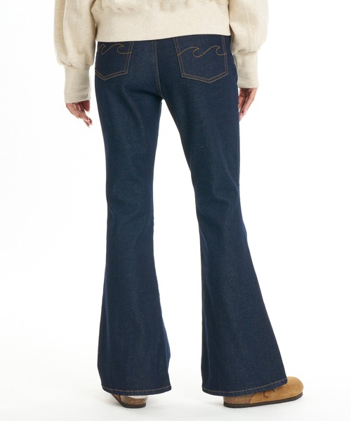BILLABONG(ビラボン)の「BILLABONG ウィメンズ FLARE LEGS DENIM デニムパンツ 【2026年秋冬モデル】/ビラボンフレアデニム(デニムパンツ・レディース・ブラック/インディゴブルー/ブルー・SMALL/MEDIUM)」の10枚目の写真