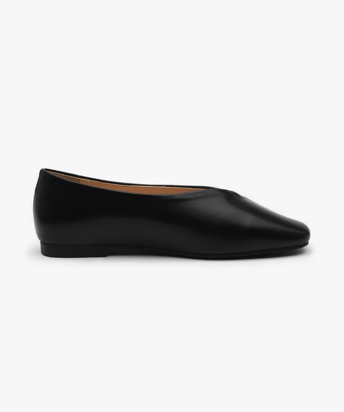 SAPPUN（サプン）の「Rozena(ロゼナ)Vカットラウンドフラットパンプス(220-65105)SAPPUN(サプン)（パンプス・レディース・アイボリー/ブラウン/ブラック・23/23.5/22.5/24/24.5/25）」の10枚目の写真