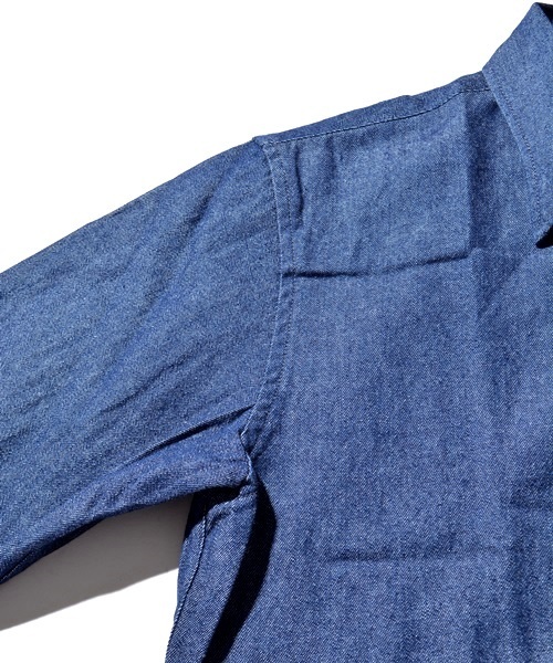 SHIPS JET BLUE（シップスジェットブルー）の「SHIPS GENERAL SUPPLY: ライトデニム 7スリーブ ベーシックシャツ■（シャツ/ブラウス・メンズ・インディゴブルー/ライトインディゴブルー・SMALL/LARGE/MEDIUM/X-LARGE）」の16枚目の写真