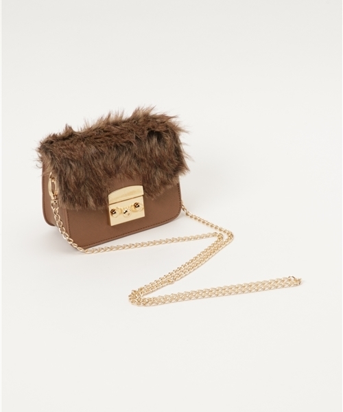 KOBE LETTUCE（コウベレタス）の「チェーン取り外しOK☆2wayチェーンショルダーミニバッグ（ショルダーバッグ・レディース・モスグリーン/ピンク/ボルドー/レオパード/グレー/ベージュ/マスタード/ブラック/ブラウン/レッド/オフホワイト・FREE）」の4枚目の写真