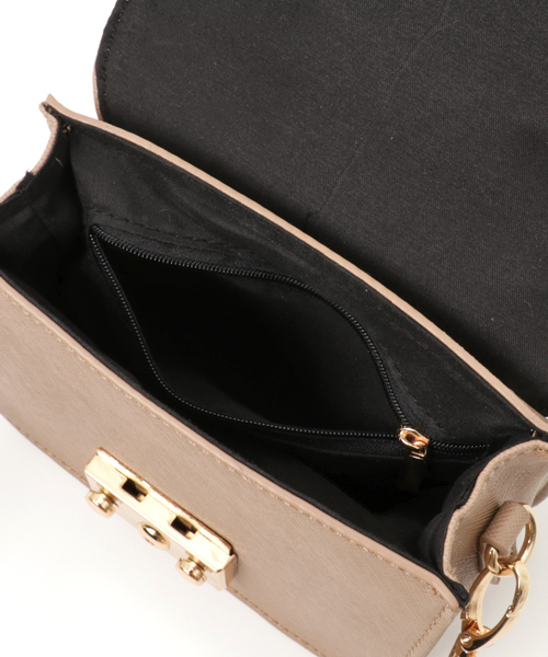 KOBE LETTUCE（コウベレタス）の「チェーン取り外しOK☆2wayチェーンショルダーミニバッグ（ショルダーバッグ・レディース・モスグリーン/ピンク/ボルドー/レオパード/グレー/ベージュ/マスタード/ブラック/ブラウン/レッド/オフホワイト・FREE）」の17枚目の写真