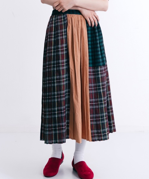 MERLOT(メルロー)の「チェック×プリーツスカート7192(スカート・レディース・ブラック/ブラウン・FREE)」の1枚目の写真