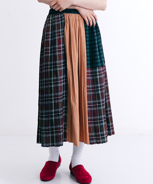 MERLOT(メルロー)の「チェック×プリーツスカート7192(スカート・レディース・ブラック/ブラウン・FREE)」の12枚目の写真