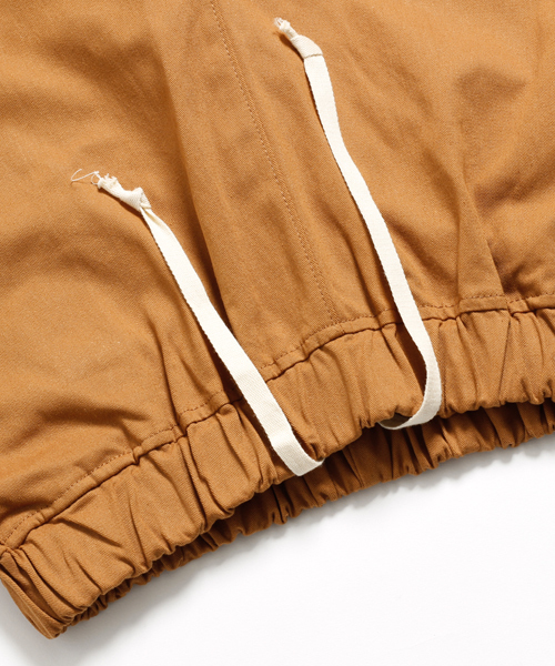 MONO-MART（モノマート）の「ワイドチノパンツ/ウェストギャザーワイドパンツ（チノパンツ・メンズ・ブラック/カーキ/ベージュ系その他/キャメル/チャコール・FREE）」の16枚目の写真