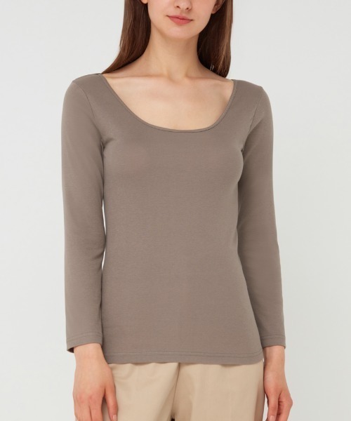 Tuche（トゥシェ）の「Tuche（トゥシェ）着るコスメ　８分袖インナ－（インナーウェア/肌着・レディース・ブラック/ベージュ/ブラウン/オフホワイト/ピンク/ブルー系その他・LARGE/MEDIUM）」の3枚目の写真