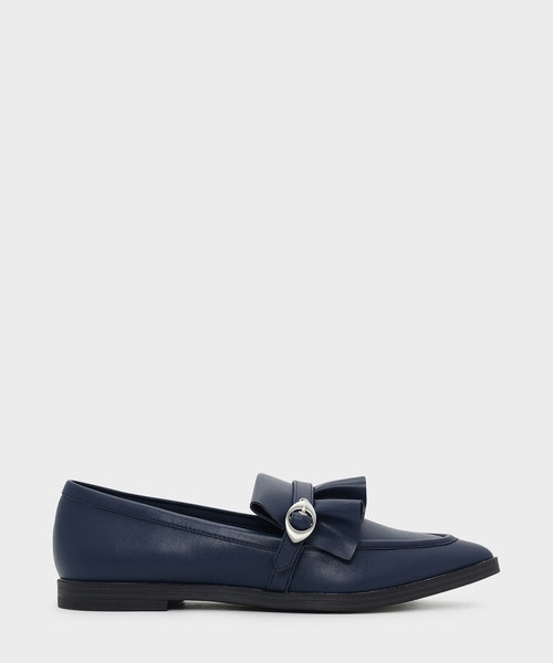 CHARLES & KEITH(チャールズ & キース)の「ラッフルディテールローファー / RUFFLE DETAIL LOAFERS(ローファー・レディース・ブルー/ブラック/レッド・23.5cm/24.5cm/25.5cm/23cm/25cm/22.5cm)」の3枚目の写真