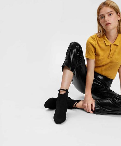 CHARLES & KEITH(チャールズ & キース)の「ぺブルヒールカフブーツ / PEBBLE HEEL CALF BOOTS(ブーツ・レディース・ブラック/バーガンディー・23cm/23.5cm/24.5cm/25cm/22.5cm)」の8枚目の写真