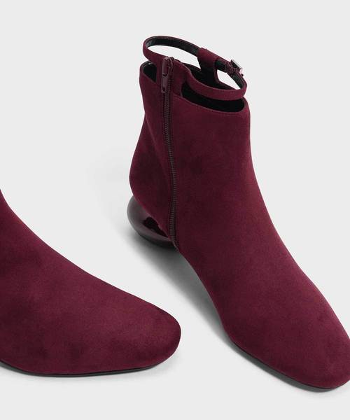 CHARLES & KEITH(チャールズ & キース)の「ぺブルヒールカフブーツ / PEBBLE HEEL CALF BOOTS(ブーツ・レディース・ブラック/バーガンディー・23cm/23.5cm/24.5cm/25cm/22.5cm)」の12枚目の写真