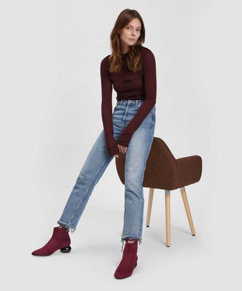 CHARLES & KEITH(チャールズ & キース)の「ぺブルヒールカフブーツ / PEBBLE HEEL CALF BOOTS(ブーツ・レディース・ブラック/バーガンディー・23cm/23.5cm/24.5cm/25cm/22.5cm)」の14枚目の写真