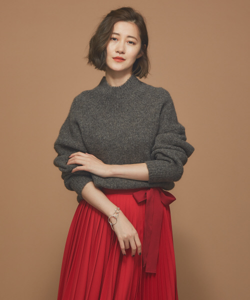 Abahouse Devinette(ドゥヴィネット)の「ウールタムストレッチプルオーバー(ニット/セーター・レディース・ダークブラウン/オレンジ/アイボリー・フリー)」の1枚目の写真