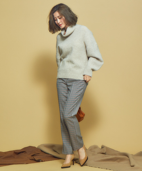 Abahouse Devinette(ドゥヴィネット)の「ウールタムストレッチプルオーバー(ニット/セーター・レディース・ダークブラウン/オレンジ/アイボリー・フリー)」の18枚目の写真