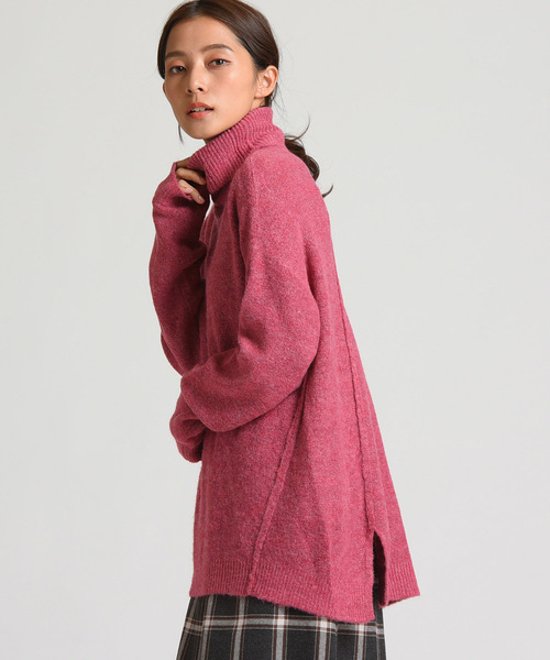 LIPSTAR（リップスター）の「カラートップブークレータートルニット（ニット/セーター・レディース・ネイビー/ピンク/イエロー/グレー・M）」の4枚目の写真