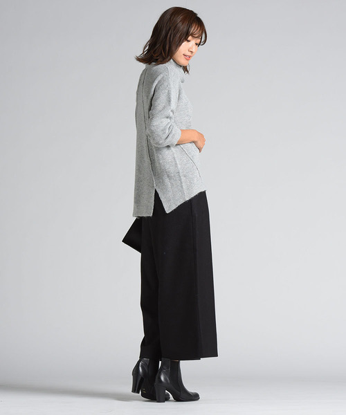 LIPSTAR（リップスター）の「カラートップブークレータートルニット（ニット/セーター・レディース・ネイビー/ピンク/イエロー/グレー・M）」の21枚目の写真