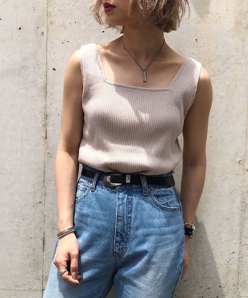 PAGEBOY(ページボーイ)の「テレコスクエアタンク(Tシャツ/カットソー・レディース・ブラック/ダークブラウン/ベージュ/オフホワイト・FREE)」の1枚目の写真