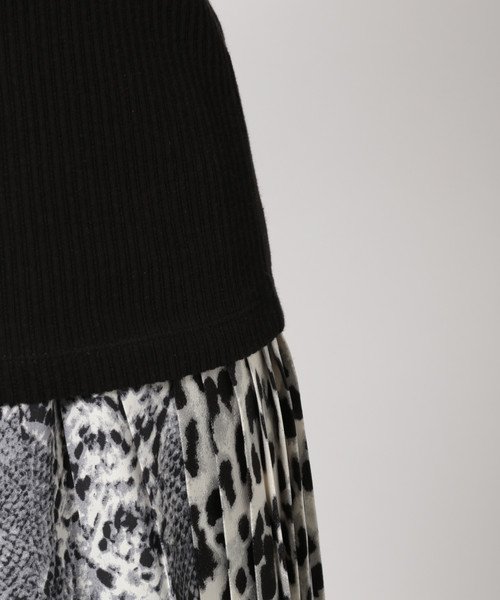 PAGEBOY(ページボーイ)の「テレコスクエアタンク(Tシャツ/カットソー・レディース・ブラック/ダークブラウン/ベージュ/オフホワイト・FREE)」の5枚目の写真