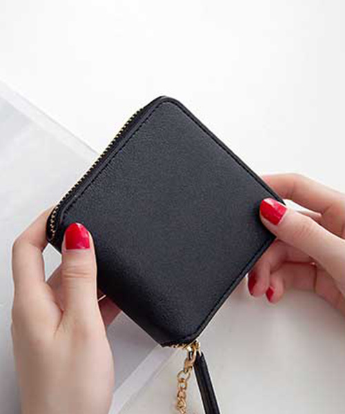 STYLEBLOCK（スタイルブロック）の「タッセル付き二つ折りミニ財布ラウンドファスナー（財布・レディース・ブラック/ピンク/ワインレッド・FREE）」の2枚目の写真