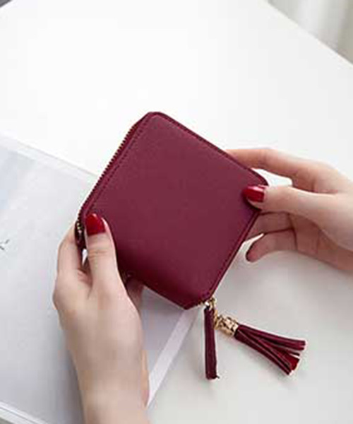 STYLEBLOCK（スタイルブロック）の「タッセル付き二つ折りミニ財布ラウンドファスナー（財布・レディース・ブラック/ピンク/ワインレッド・FREE）」の3枚目の写真