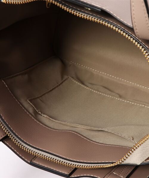 Legato Largo（レガートラルゴ）の「Legato Largo 軽量PU2WAYショルダーバッグ（ショルダーバッグ・レディース・ブラック/ターコイズブルー/キャメル/レンガ/ベージュ/ミント/グリーン/ブラウン/オフホワイト/ダークグレー・FREE）」の22枚目の写真