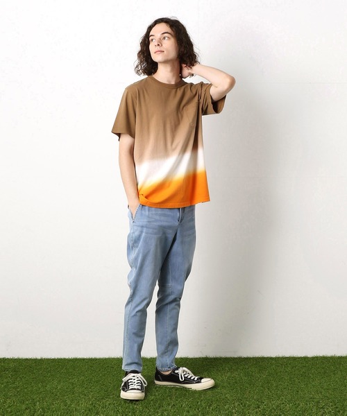 Purple&Yellow(パープルアンドイエロー)の「胸ポケット 段染め クルーネックTシャツ(Tシャツ/カットソー・メンズ・ベージュ/ネイビー/ブラウン・SMALL/MEDIUM/LARGE/X-LARGE/X-SMALL)」の8枚目の写真