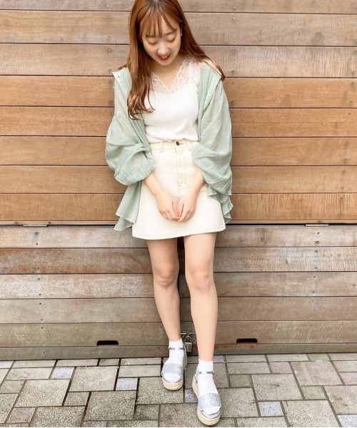 apres jour（アプレジュール）の「シアー袖ボリュームシャツ【ZOZOTOWN限定アイテム】（シャツ/ブラウス・レディース・ライトブルー/オフホワイト/ミント/ライトベージュ・フリー）」の19枚目の写真