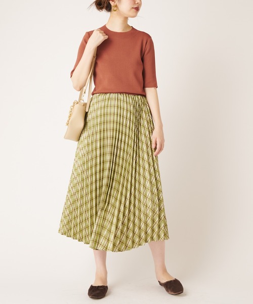 natural couture(ナチュラルクチュール)の「チェック柄プリーツスカート(スカート・レディース・ブラック/ブラウン/グリーン・FREE)」の12枚目の写真