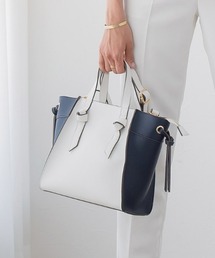 ショルダー付きハンドバッグ