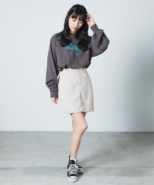 WEGO（ウィゴー）の「WEGO/コーデュロイミニスカート（スカート・レディース・ブラック/パープル/ブラウン/アイボリー・SMALL/MEDIUM/LARGE）」の5枚目の写真