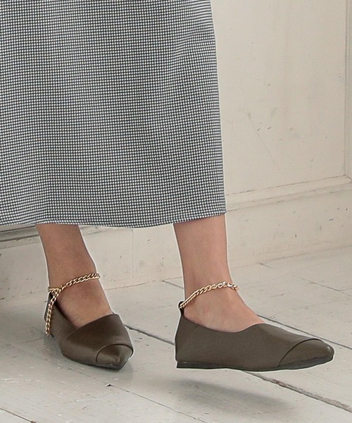 KOBE LETTUCE(コウベレタス)の「チェーンアンクレットフラットパンプス(パンプス・レディース・グリーン系その他/ホワイト/ブラック/レッド系その他・M/LL/L/S)」の3枚目の写真