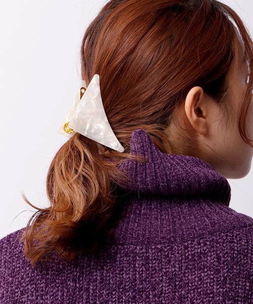 Ree&Mee(リーアンドミー)の「Ree&Mee 三角 バンスクリップ 大きめサイズ ヘアアクセサリー ヘアクリップ(バレッタ/ヘアクリップ・レディース・A/D/B/F/G/E/C・FREE)」の6枚目の写真