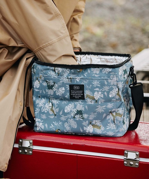 KiU（キウ）の「600D ソフトクーラーバッグ　15L（アウトドアグッズ・メンズ・ブラック系その他/カーキ/ブラック系その他2/ブラック/グレー系その他/レオパード/ホワイト系その他/ホワイト×ブルー/カラフル/ベージュ系その他/レッド系その他/ブルー系その他/タイガーカモ/ブルー系その他2/ブラック×カーキ/ブルー系その他3・FREE）」の12枚目の写真