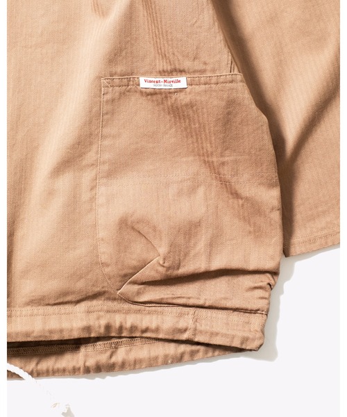 Vincent et Mireille（バンソンエミレイユ）の「【VINCENT ET MIREILLE ヴァンソンエミレイユ】UNISEX ヘリンボーンスモック（シャツ/ブラウス・メンズ・サンドベージュ/オフホワイト/ネイビー/ブラック・40/42/36）」の15枚目の写真