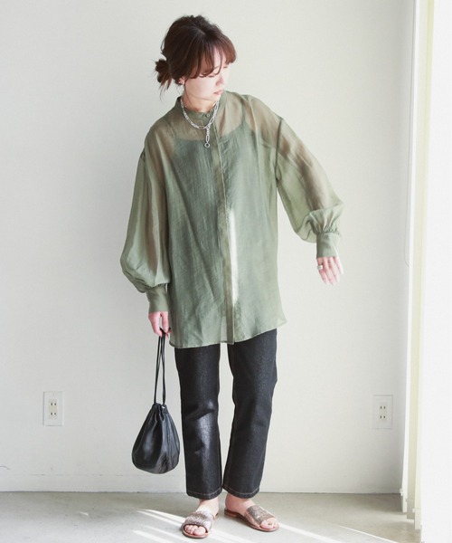 feepur（フェピュール）の「バンドカラーボリュームスリーブシアーシャツ（シャツ/ブラウス・レディース・グレー/ブルー/グリーン/アイボリー/ピンクベージュ・MEDIUM）」の10枚目の写真