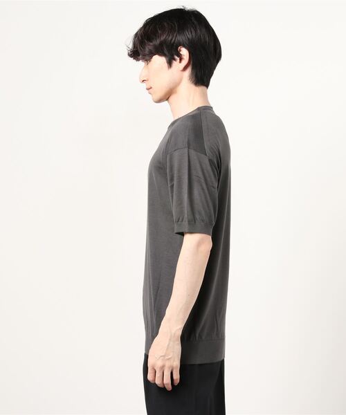 ESTNATION（エストネーション）の「ESTNATION / ウォッシャブルシルク半袖ニットTシャツ（ニット/セーター・メンズ・ブラック/チャコールグレー/ブルー・SMALL/LARGE/MEDIUM）」の9枚目の写真