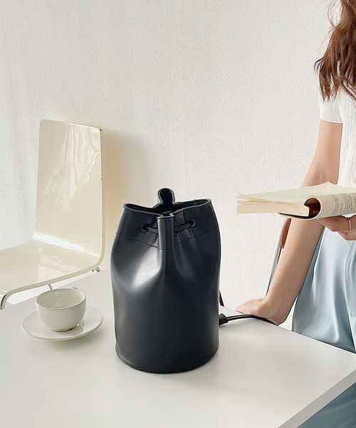 me+em select（ミームセレクト）の「巾着バケツボンサックショルダーバッグ（ショルダーバッグ・レディース・ベージュ/レッド系その他/ブラック/ホワイト・FREE）」の13枚目の写真