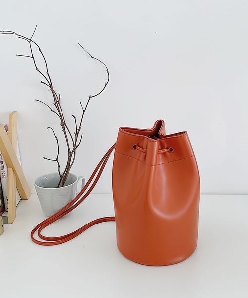 me+em select（ミームセレクト）の「巾着バケツボンサックショルダーバッグ（ショルダーバッグ・レディース・ベージュ/レッド系その他/ブラック/ホワイト・FREE）」の8枚目の写真