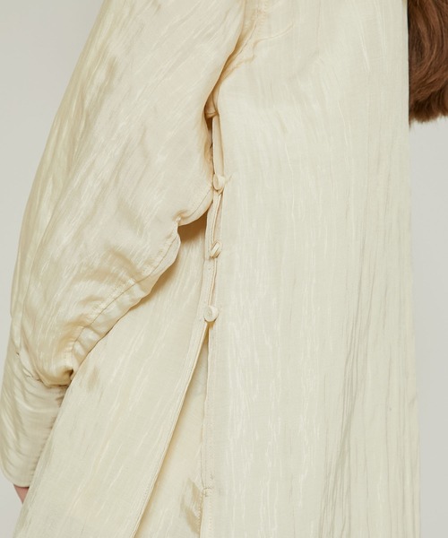 muller of yoshiokubo(ミュラーオブヨシオクボ)の「【muller of yoshiokubo(ミュラーオブヨシオクボ)】Luster long jacket/ラスターロングジャケット MLS21212A(その他アウター・レディース・イエロー/グリーン・36/38)」の5枚目の写真