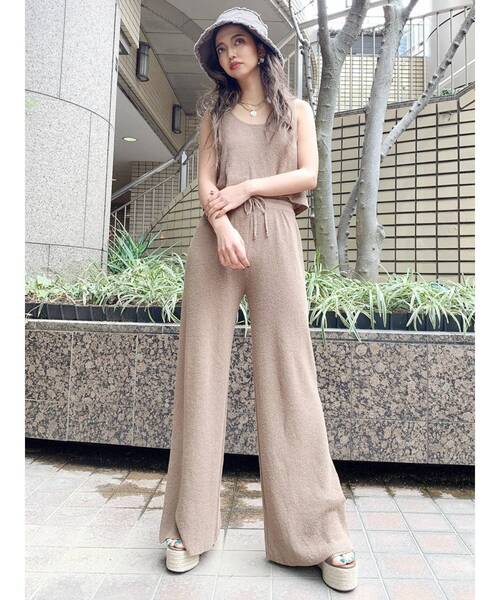 GYDA（ジェイダ）の「【SETUP着用可】H/Wワイドパイルニットパンツ（その他パンツ・レディース・ベージュ/チャコールグレー・FREE）」の4枚目の写真