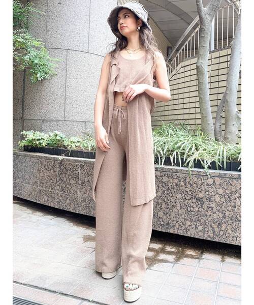 GYDA（ジェイダ）の「【SETUP着用可】H/Wワイドパイルニットパンツ（その他パンツ・レディース・ベージュ/チャコールグレー・FREE）」の16枚目の写真