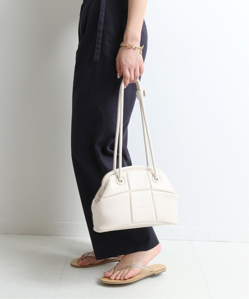 SLOBE IENA（スローブイエナ）の「【ADD CULUMN/アドカラム】PUFF CLASPショルダーバッグ◆（ショルダーバッグ・レディース・ホワイト/イエロー・FREE）」の13枚目の写真