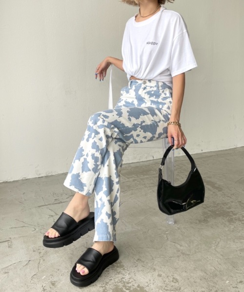 SHAGGIE（シャギー）の「COW柄ハイウエストデニムパンツ（デニムパンツ・レディース・ライトブルー/ブラック・SMALL/MEDIUM）」の5枚目の写真