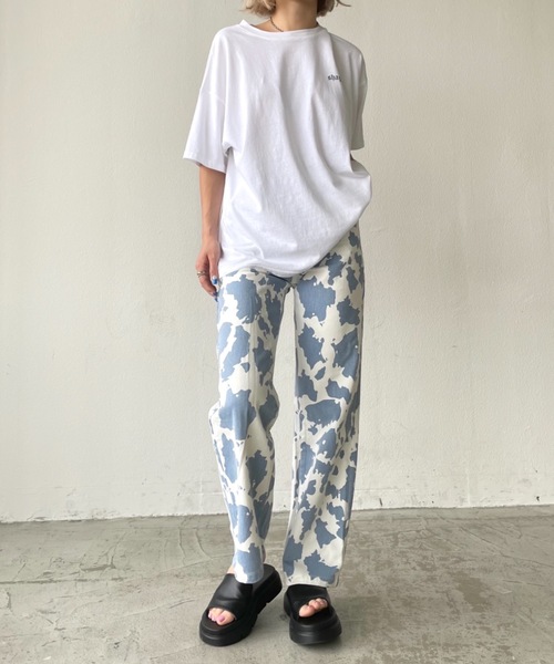 SHAGGIE（シャギー）の「COW柄ハイウエストデニムパンツ（デニムパンツ・レディース・ライトブルー/ブラック・SMALL/MEDIUM）」の10枚目の写真