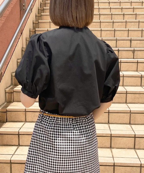 apres jour(アプレジュール)の「取り外しボウタイブラウス【ZOZOTOWN限定アイテム】(シャツ/ブラウス・レディース・オフホワイト/ブラック/アイボリー・フリー/X-LARGE)」の5枚目の写真