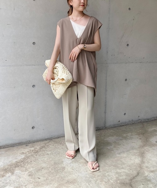 CAPRICIEUX LE'MAGE（カプリシューレマージュ）の「ジョーゼット深Vベスト（ベスト・レディース・グレイッシュベージュ/ブラック・FREE）」の18枚目の写真